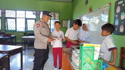 Polsek Gerung Kawal Ketat Program Makan Bergizi Gratis, Pastikan Berjalan Lancar dan Tepat Sasaran