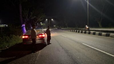 Polsek Kediri Intensifkan Patroli Malam ‘Blue Light’ Jalur Berpotensi Rawan di Lombok Barat