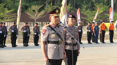 Semangat Bhayangkara Hidup di Laut Lembar: Upacara Tabur Bunga