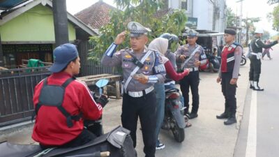 Keselamatan Lalu Lintas Diperkuat, Polres Lombok Barat Gelar Operasi Patuh Rinjani 2025