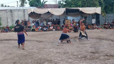 Semarak Peresean 2025 di Bagik Polak Barat, Warga Antusias Dukung Pelestarian Budaya