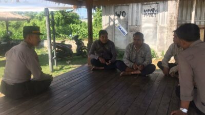 Kamtibmas Kondusif, Sat Binmas Polres Lombok Barat Dekati Pemuda Pasar Kuripan