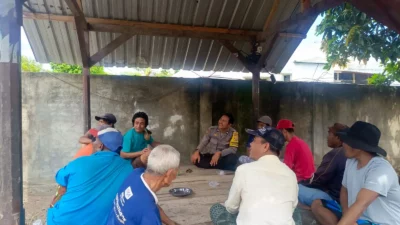 Bhabinkamtibmas Labuapi Buktikan Kehadiran Polri: Jaga Kamtibmas, Dorong Ketahanan Pangan Warga Kerepet