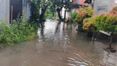 Labuapi Terendam, Kapolsek Cek Langsung Lokasi Banjir